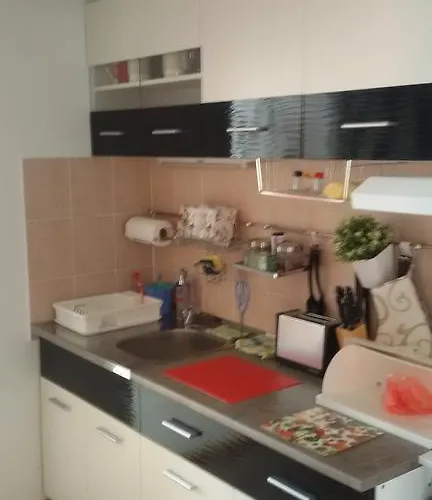 Your Second Διαμέρισμα *